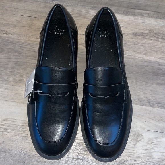 A new day womens loafers 11 shoes black slip on memory foam lug sole NWT Jordan - Picture 2 of 7